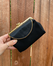Load image into Gallery viewer, Ultimate Vintage Wallet