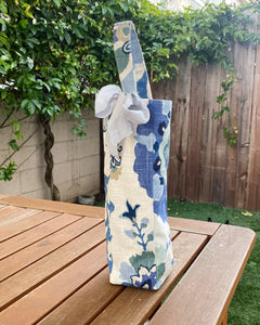 Blue Blossom Wine Tote