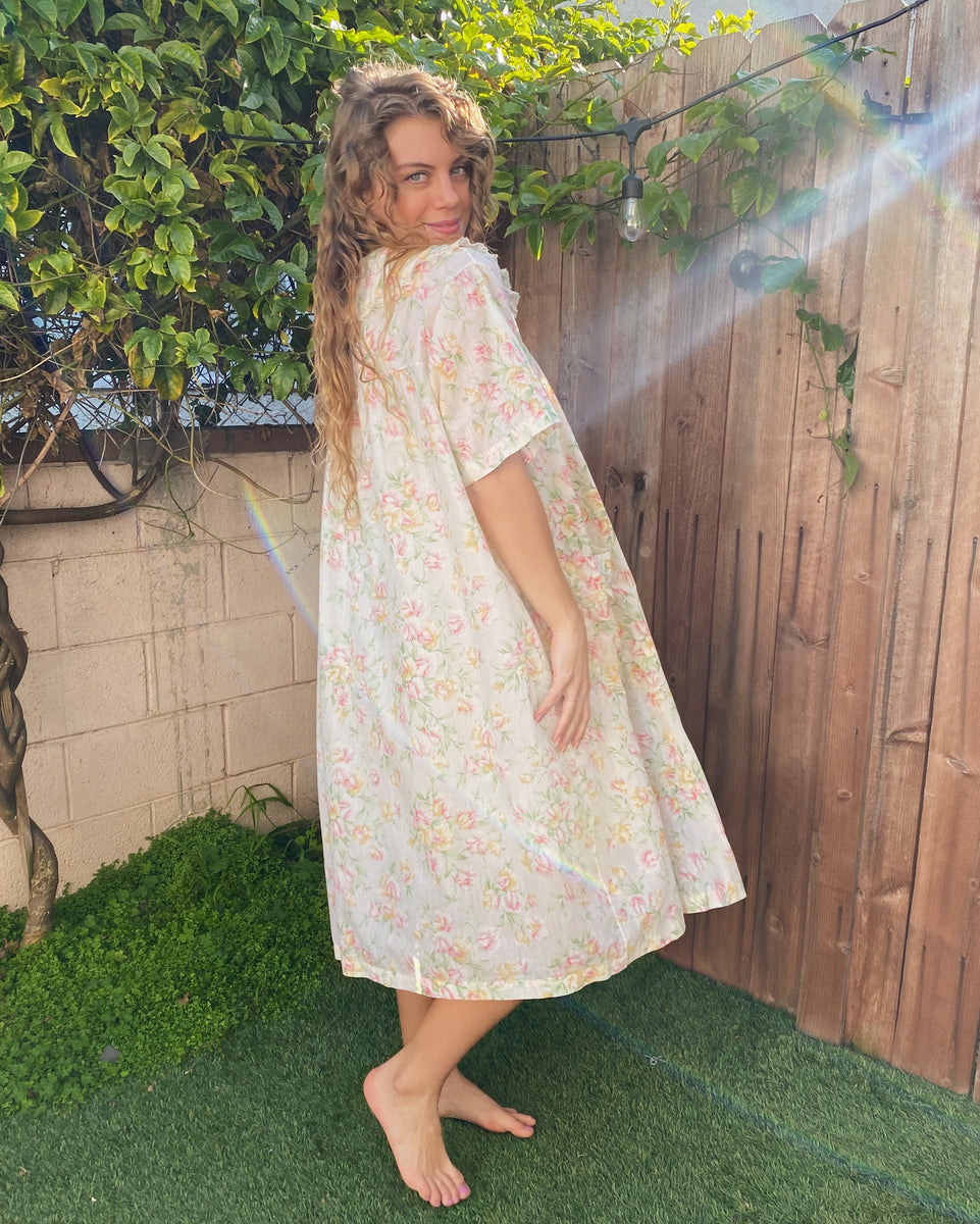 Garden Wall Robe – The Gentle Witch