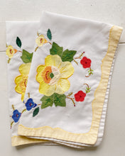 Load image into Gallery viewer, Floral Cloth Napkins
