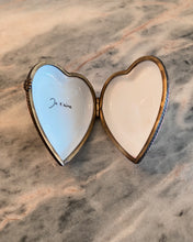 Load image into Gallery viewer, Pink Heart Locket Box
