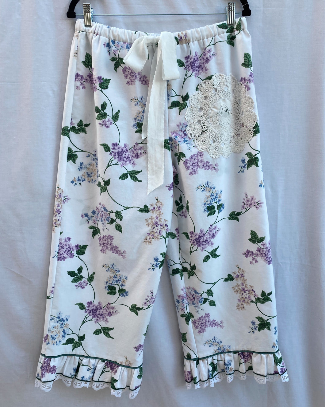 Daydream Pant - Ruffle Lilacs