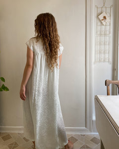 Oscar de la Renta Nightgown