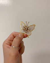 Load image into Gallery viewer, Sparkling Butterfly Pin
