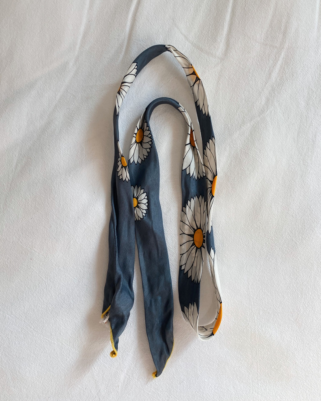 Daisy Neck Scarf