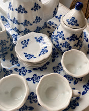 Load image into Gallery viewer, Blue Poppy Children&#39;s Tea Set
