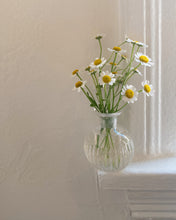 Load image into Gallery viewer, Petite Bud Vase
