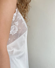 Load image into Gallery viewer, White Tulip Lace Tank
