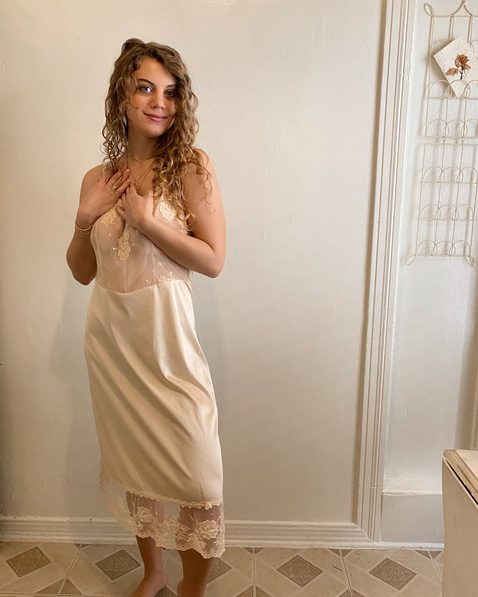 Lacy Nude Slip – The Gentle Witch